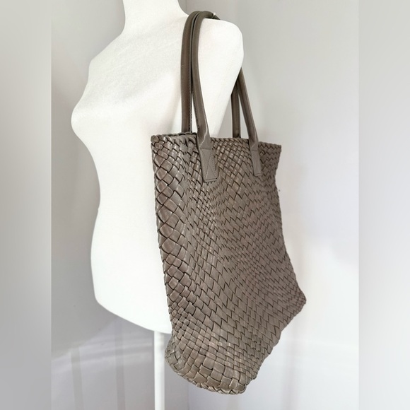 Falor F1883 Italian Leather Tote - Picture 2 of 15